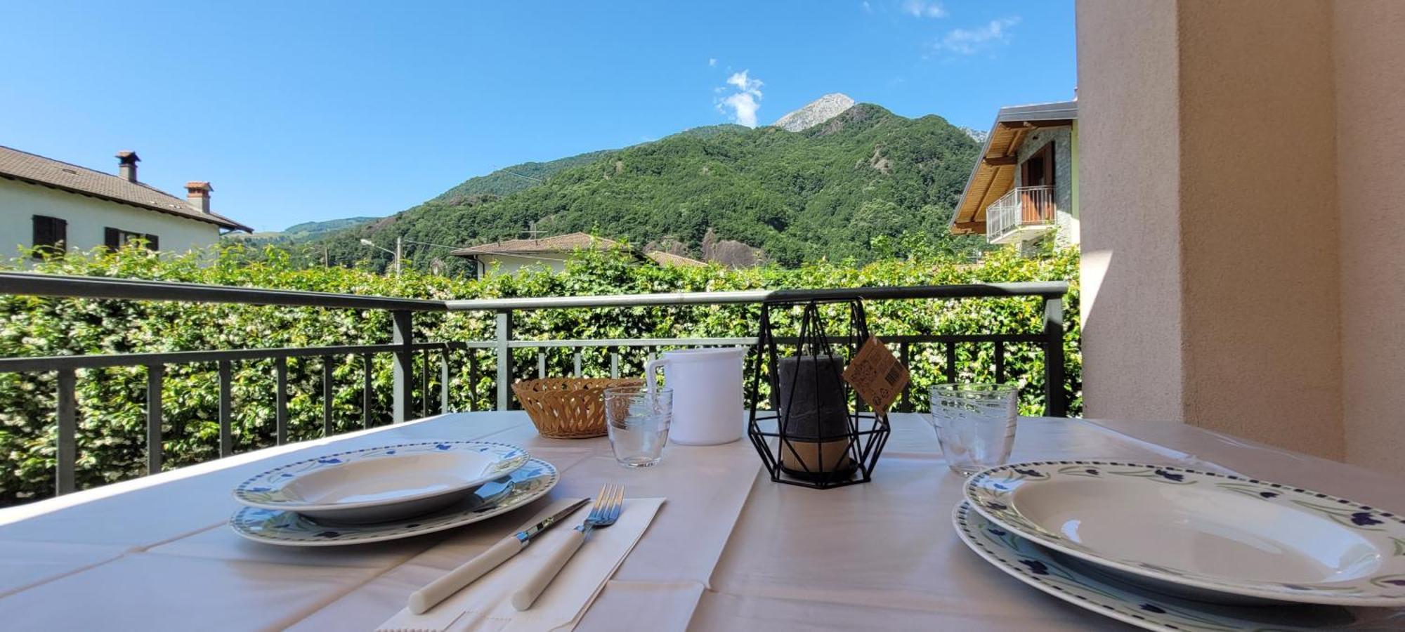 Terrazza Fucinetta Διαμέρισμα Introbio Εξωτερικό φωτογραφία