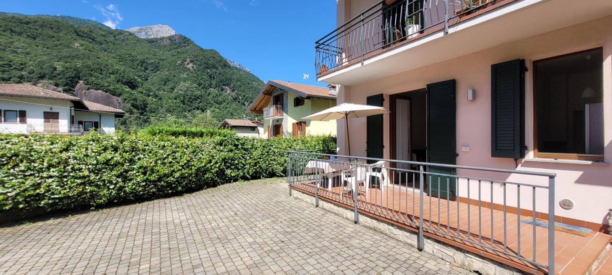 Terrazza Fucinetta Διαμέρισμα Introbio Εξωτερικό φωτογραφία