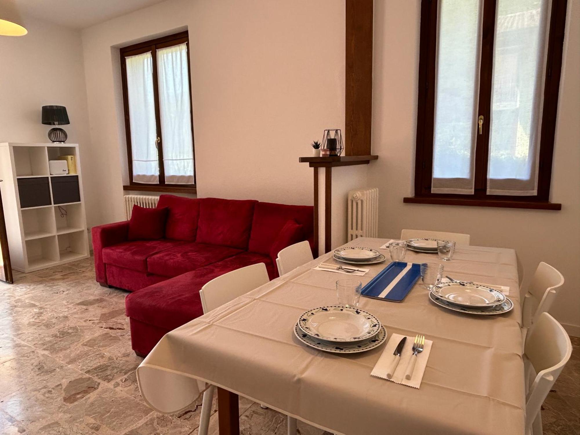 Terrazza Fucinetta Διαμέρισμα Introbio Εξωτερικό φωτογραφία
